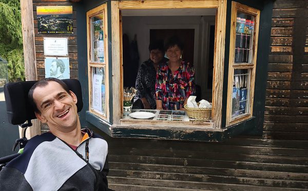 v CDS výletují